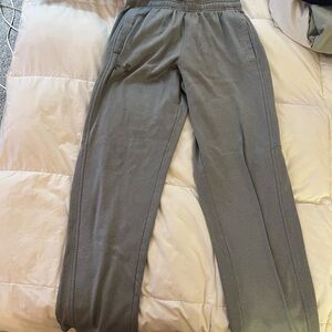 Under Armour Gray Sweatpants Comfortable Joggers